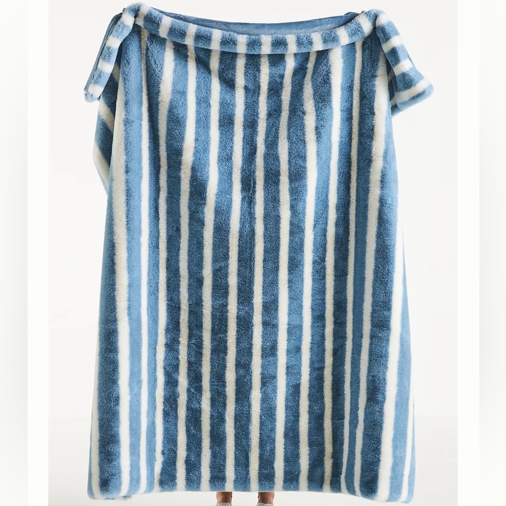 The Sophie Faux Fur Throw Blanket ice blue